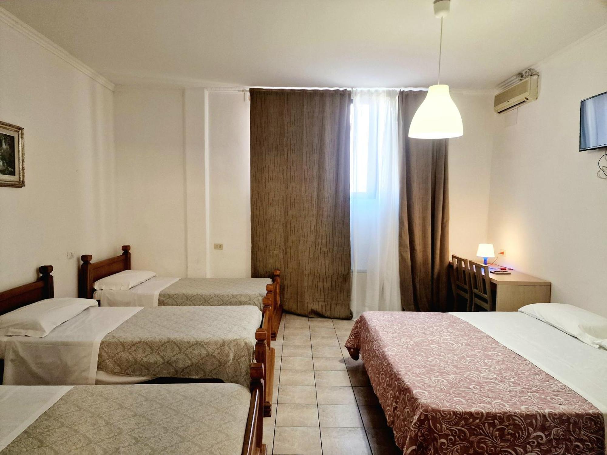 Hotel Firenze 2000 Eksteriør billede