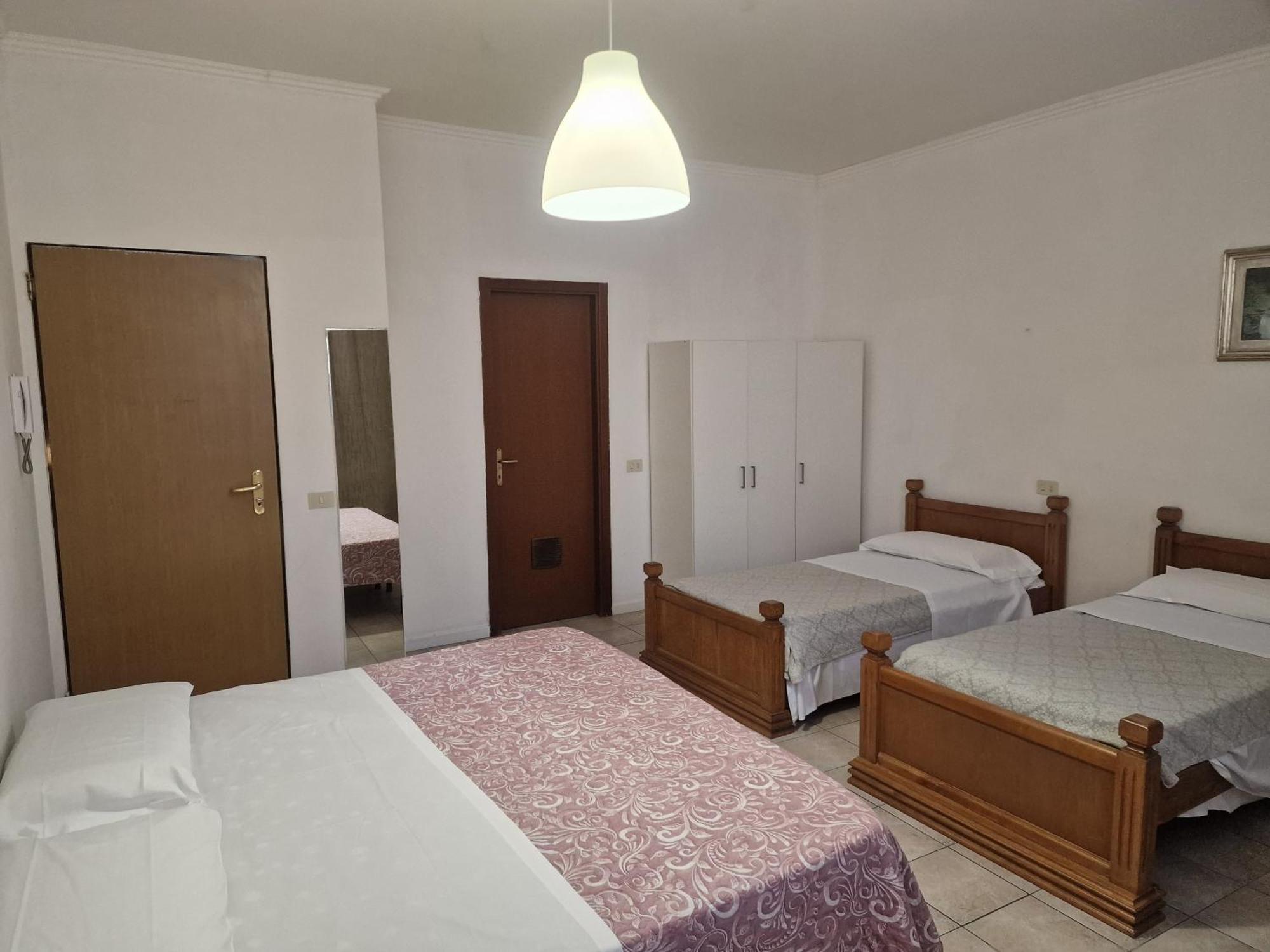 Hotel Firenze 2000 Eksteriør billede